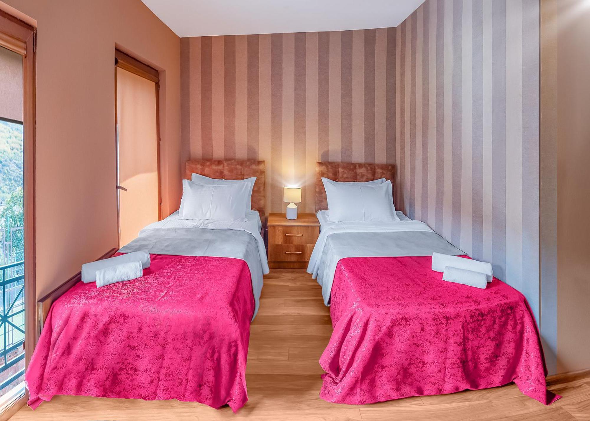 Dzvel Ubanshi Hotell Gori Exteriör bild