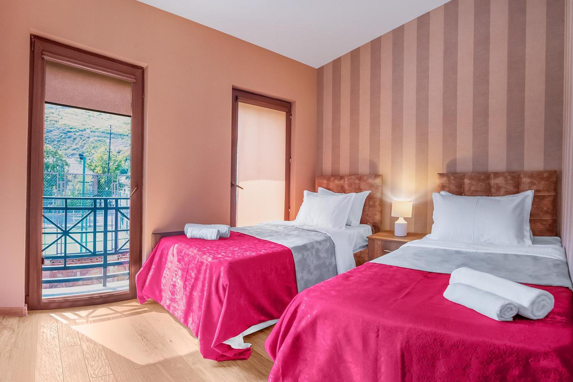 Dzvel Ubanshi Hotell Gori Exteriör bild